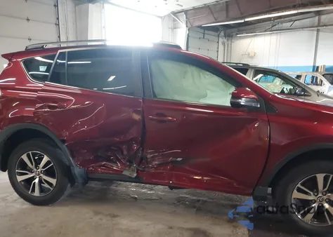 2018 Toyota Rav4 Xle из США, поврежденный, VIN JTMRFREV1JD254762